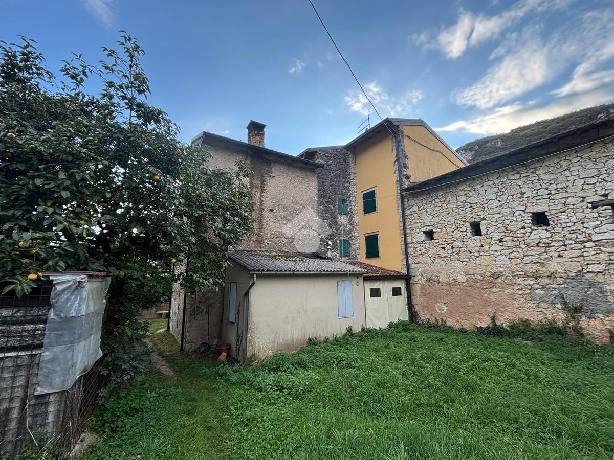 Property in Grezzana — 2