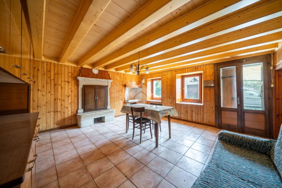 Property in Erbezzo — 3