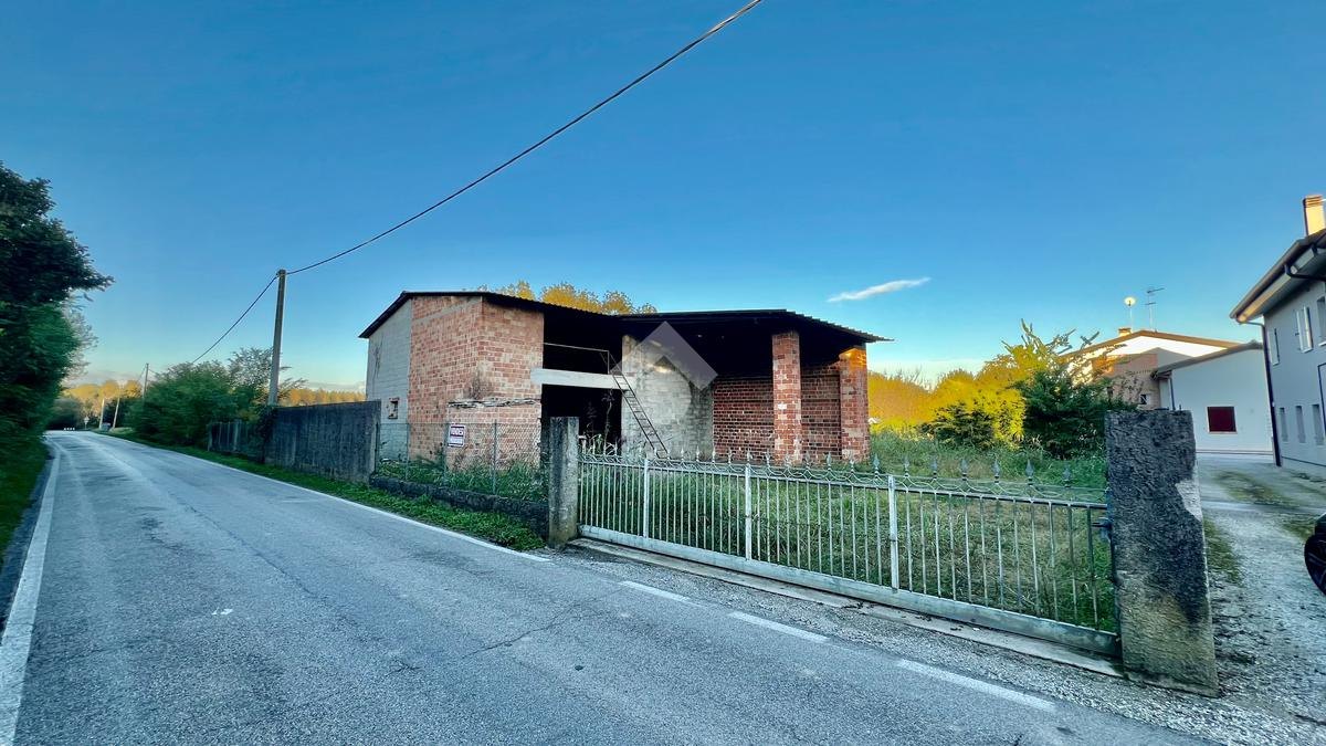 Property in Morgano — 1