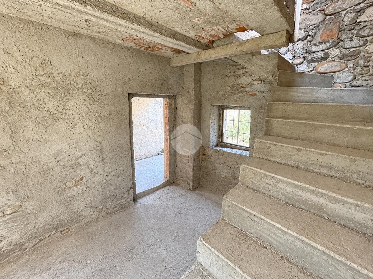 Property in Rivoli Veronese — 4
