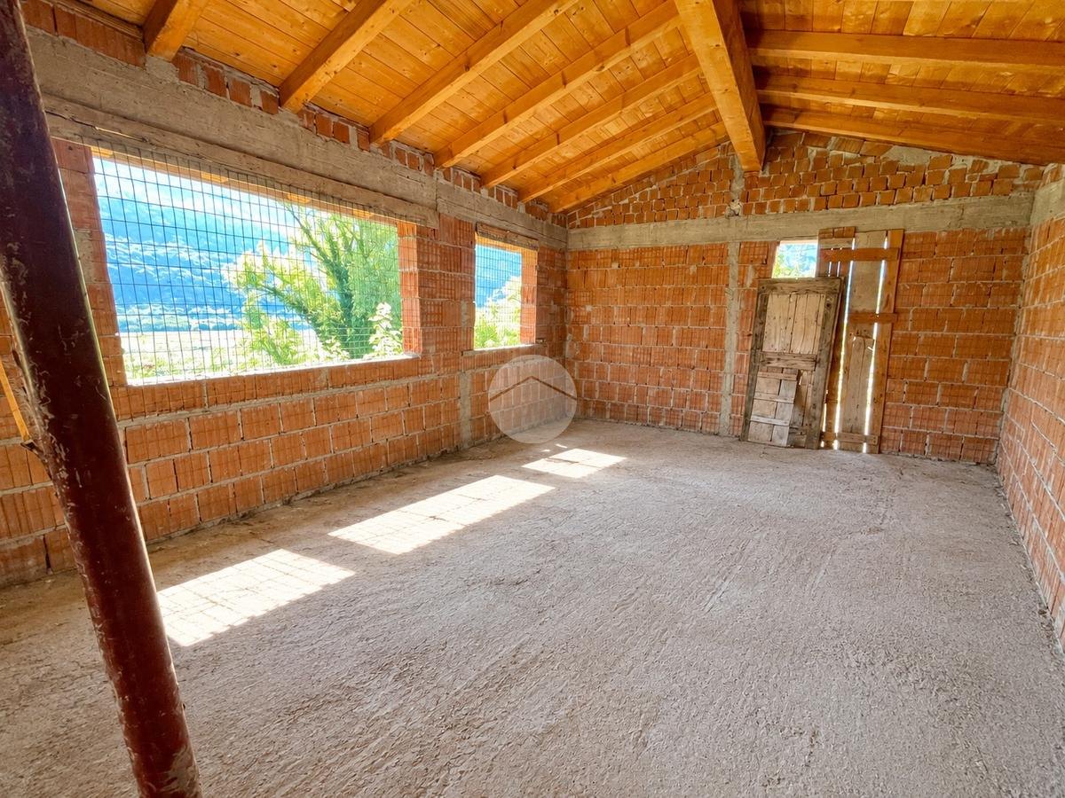 Property in Rivoli Veronese — 2